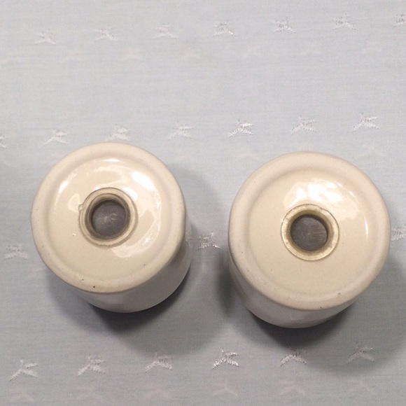 Vintage Ceramic Home Sweet Home Salt & Pepper Shaker Set - Picture 4 of 5